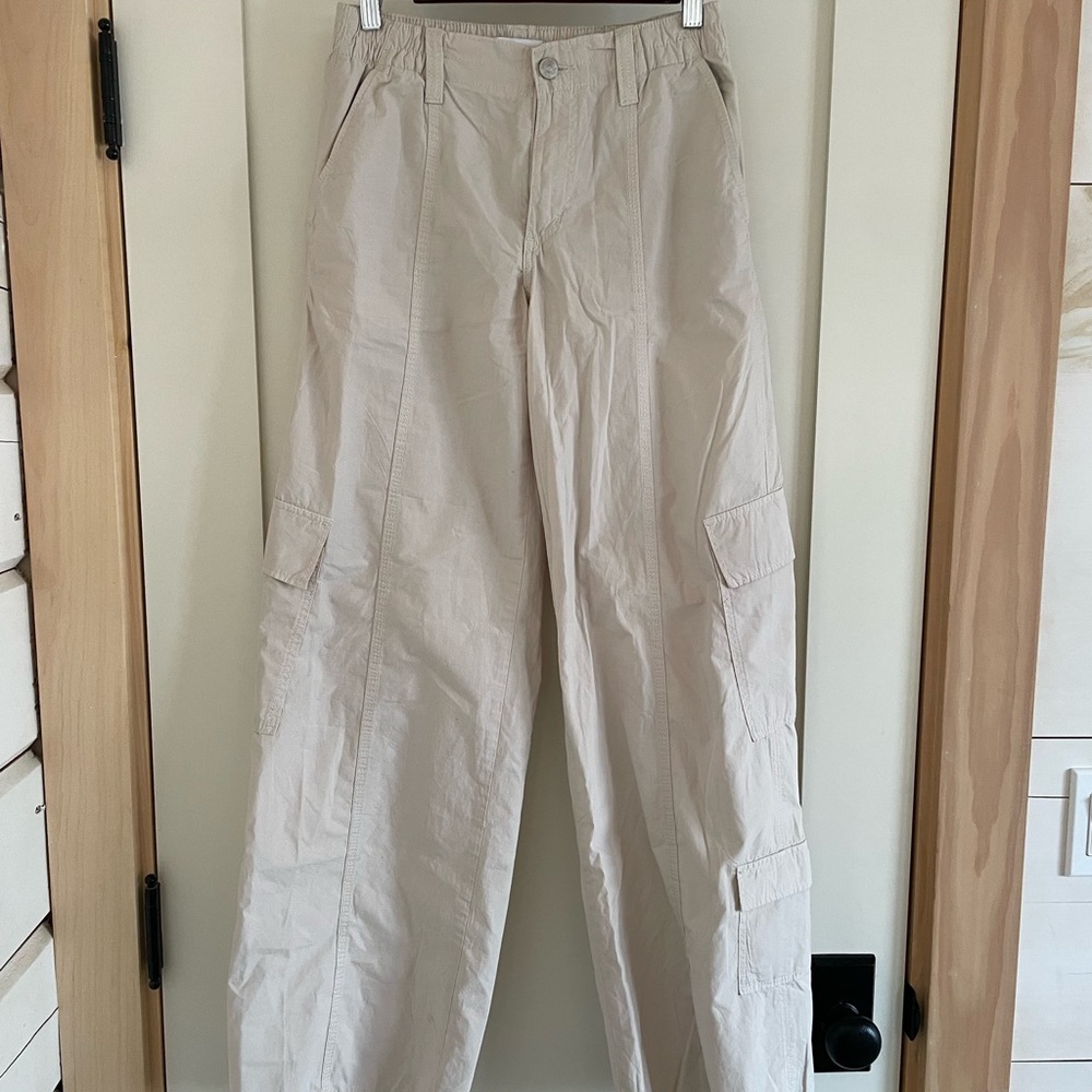 Zara Light Tan Cargo Pants with Elastic Waistband